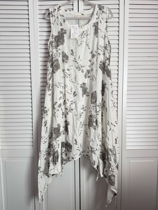 Paper Lace Dresses & Skirts - Paper Lace Asymmetrical Slit Kerchief Hem Sleeveless Midi Dress Gauze Medium NWT